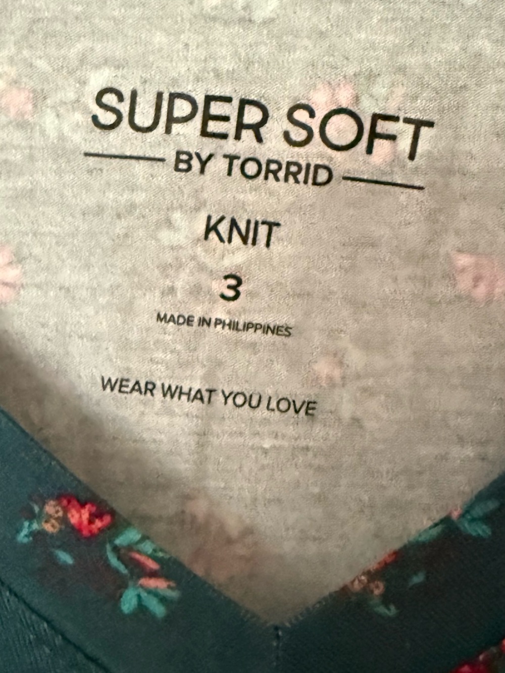 torrid super soft Teal V-Neck Short Sleeve Shirt with Red Floral Print - Picture 2 of 4